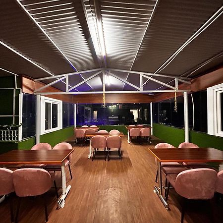 Super Hotel By Perfectstayz Mall Road موسوري المظهر الخارجي الصورة