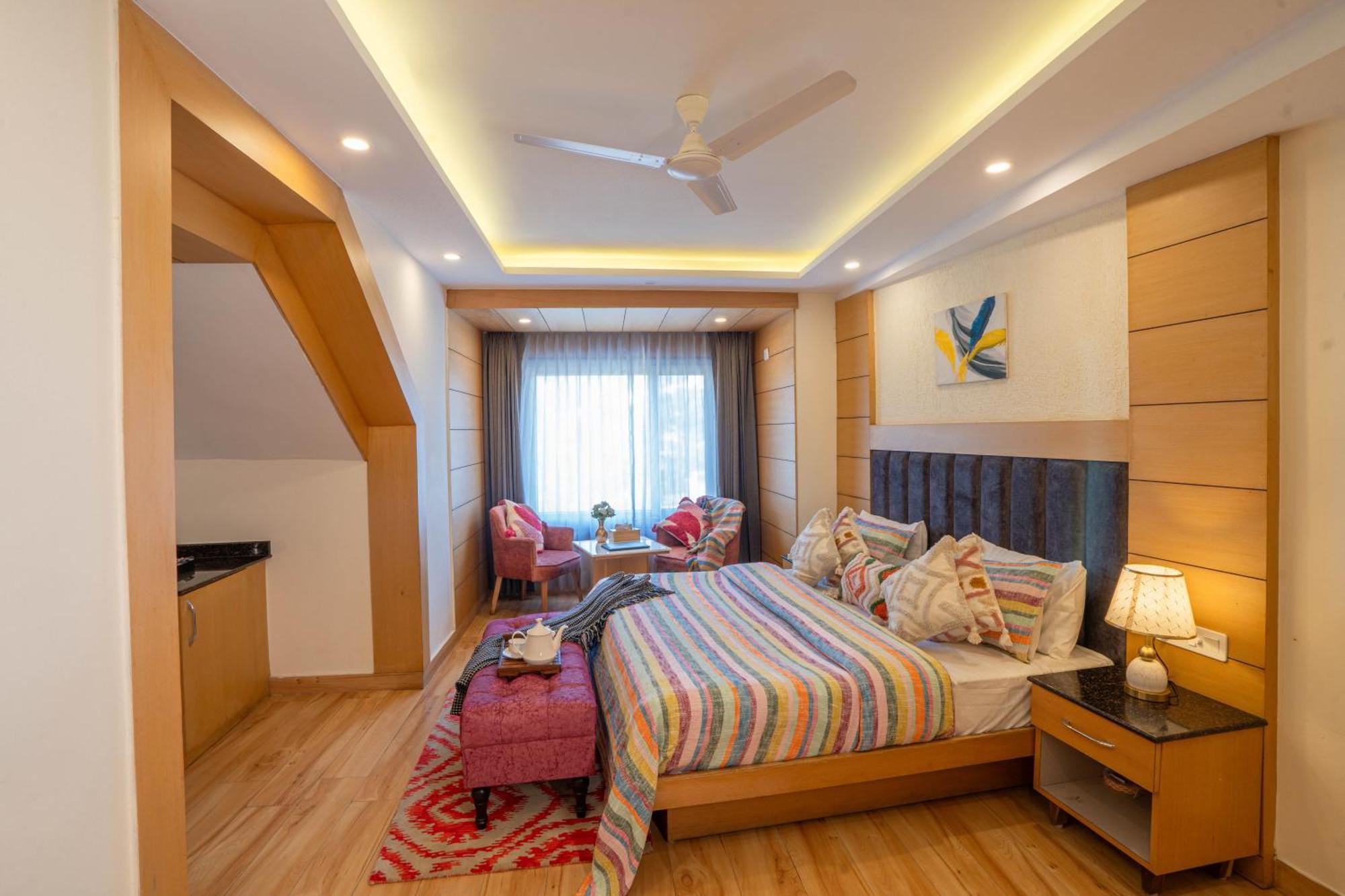 Super Hotel By Perfectstayz Mall Road موسوري المظهر الخارجي الصورة
