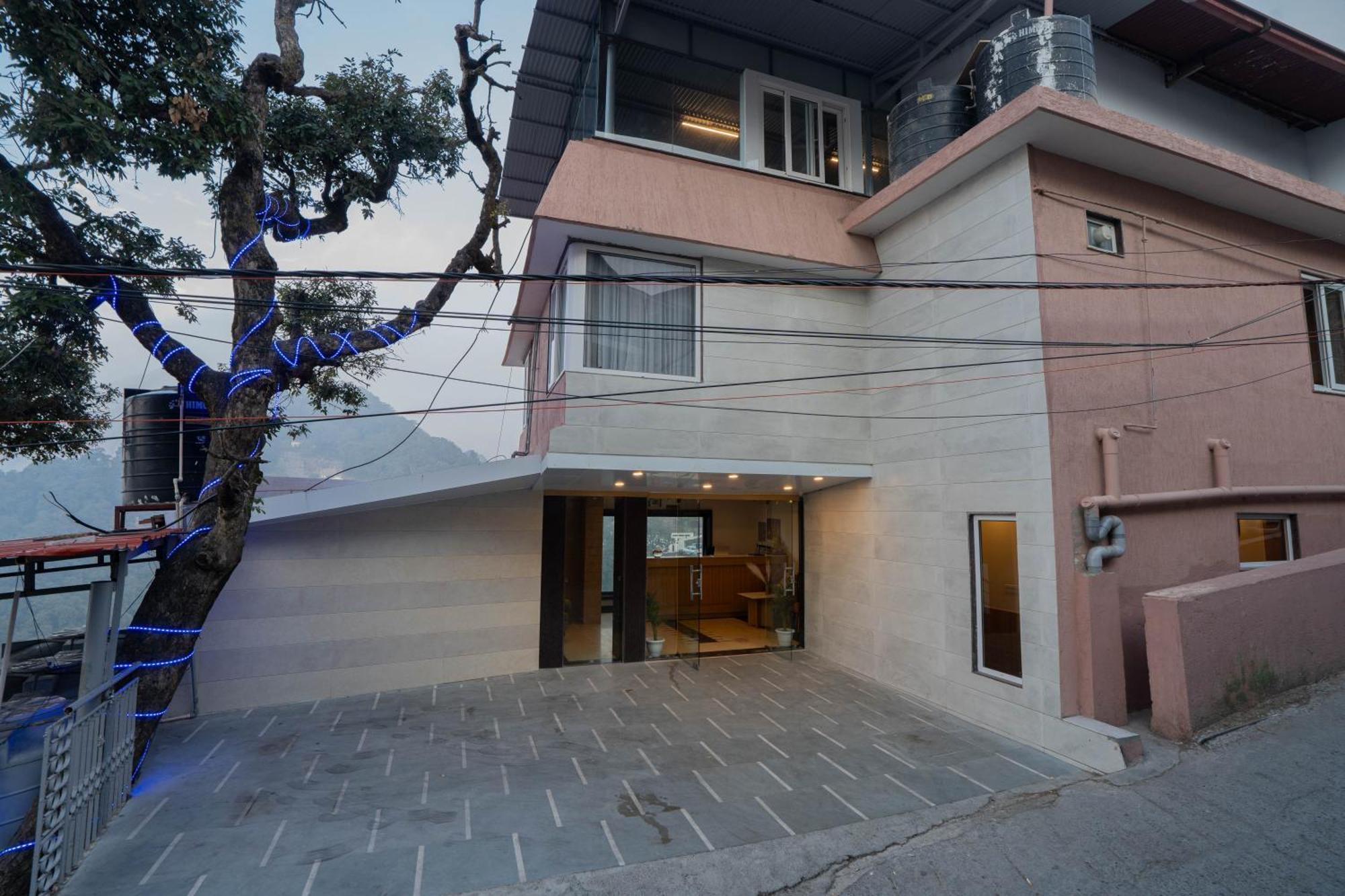 Super Hotel By Perfectstayz Mall Road موسوري المظهر الخارجي الصورة